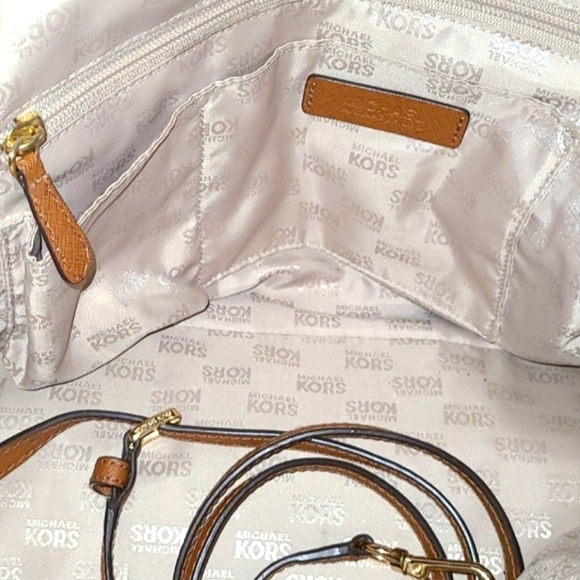 MICHAEL KORS ACORN SAFFIANO LEATHER SATCHEL BAG W/ CROSSBODY STRAPS EUC - Picture 12 of 15